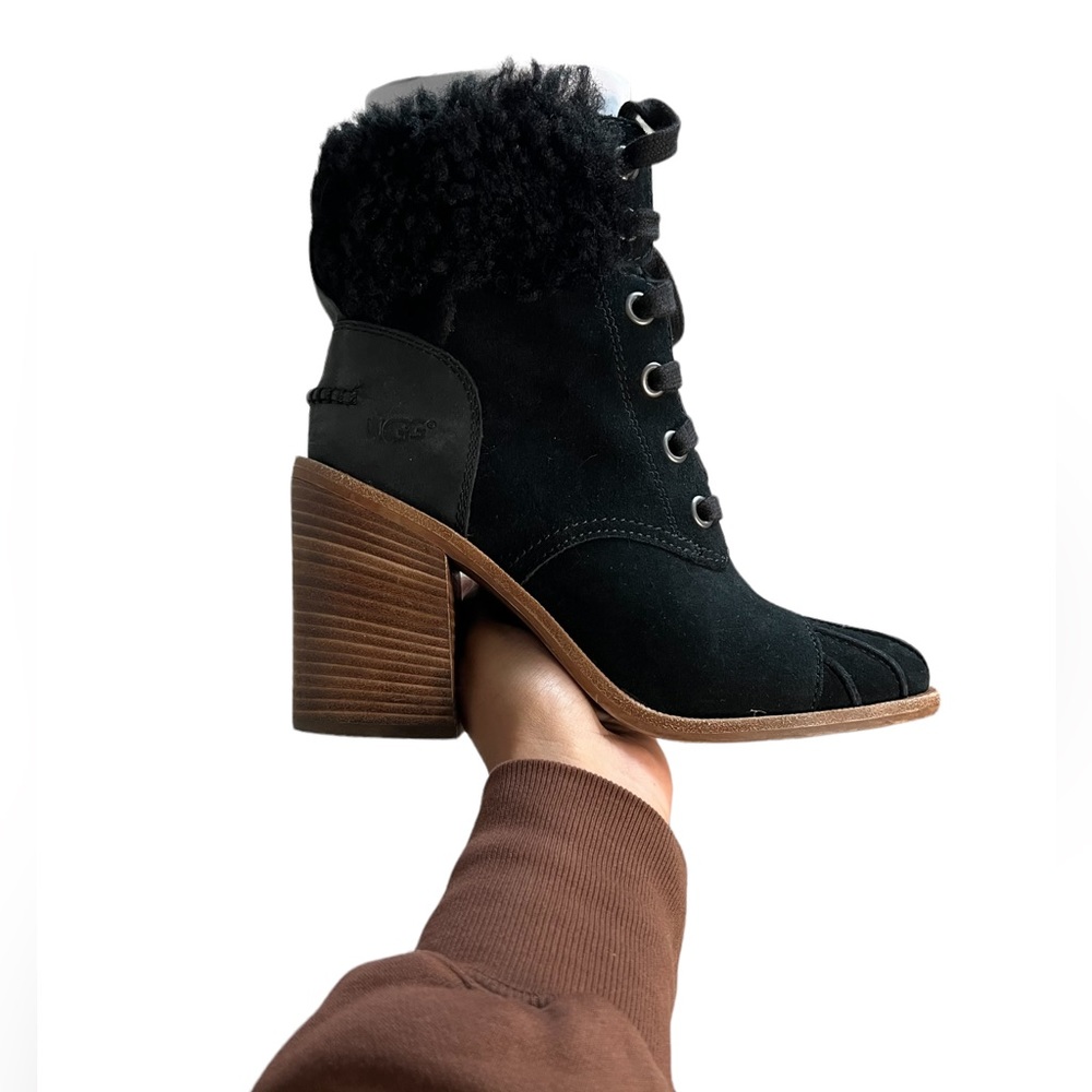 UGG Jaxon Suede & Shearling Boots Women’s Size 7